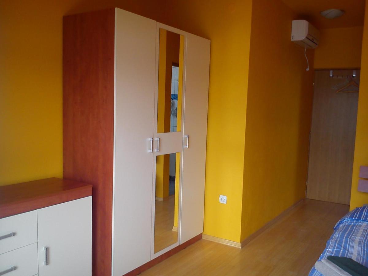 Apartman Atanasov Seline Luaran gambar