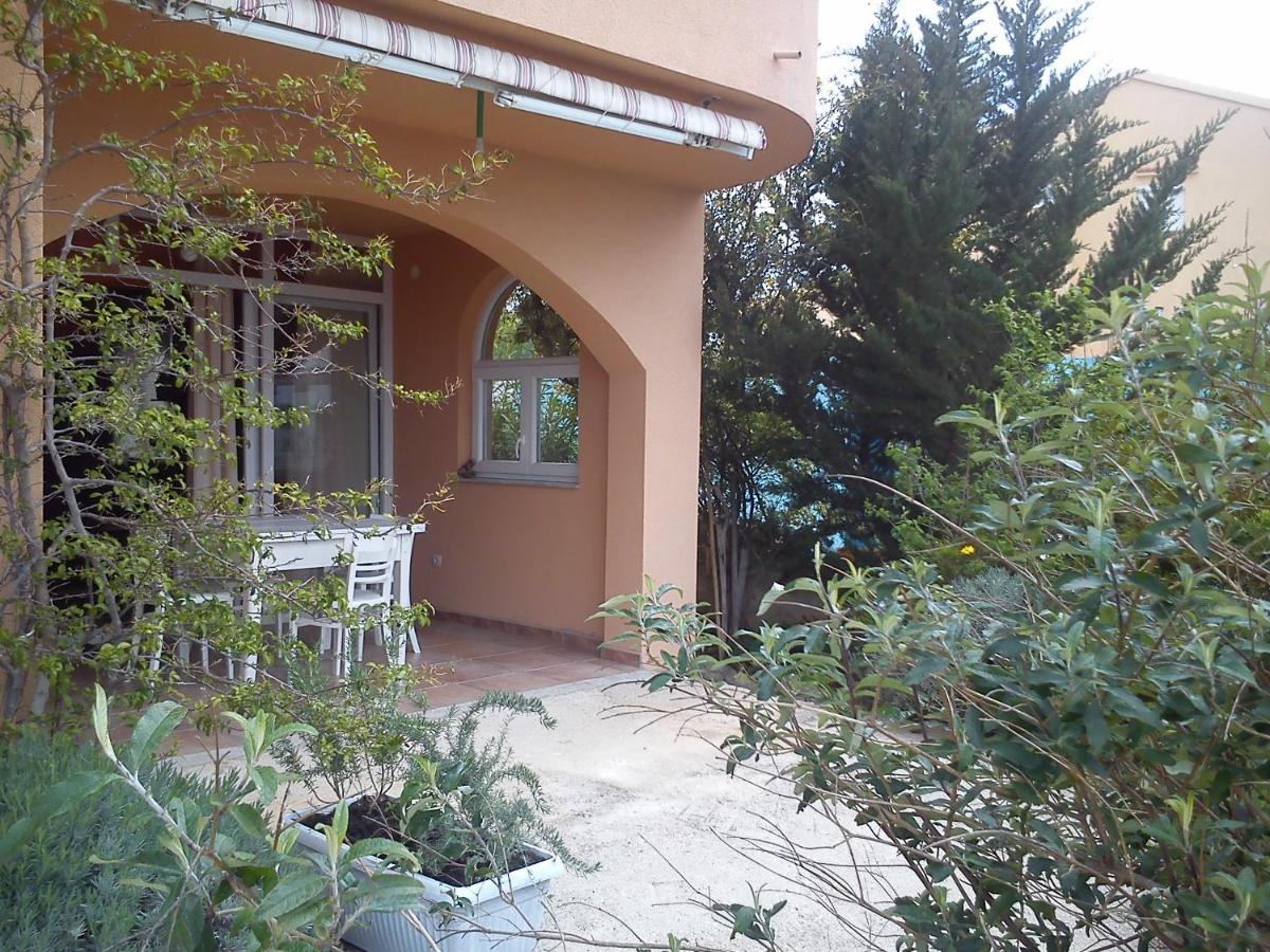 Apartman Atanasov Seline Luaran gambar